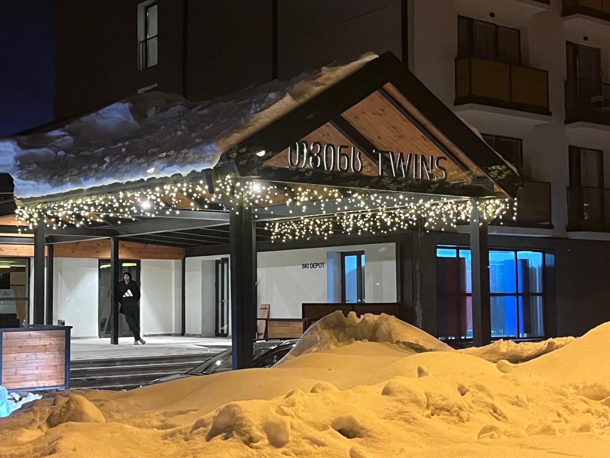 Twins Apartment Deluxe, New Gudauri Exteriör bild